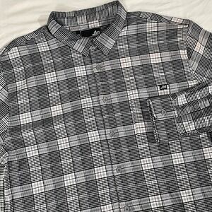 …Lost Men's Button‎ Up Shirt XXL Black White Plaid Long Sleeve Casual Flannel